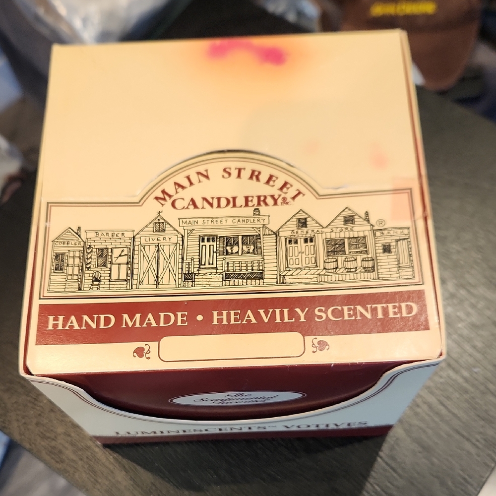 Open Box New 18 Main Street Candles Hand Made, Scented, Imperfect
